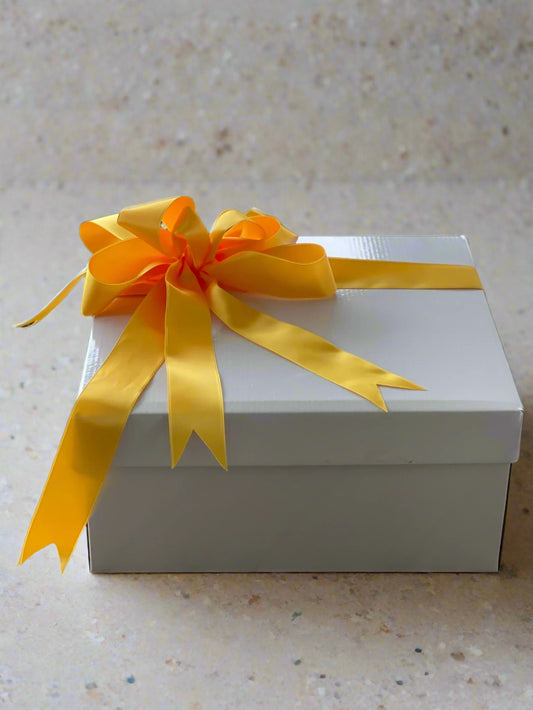 Unbox the magic with our luxury mystery box, filled with hand-poured candles, reed diffusers, dried flowers, and stylish décor pieces. Perfect for home fragrance lovers, self-care, and gifting, each box is a delightful surprise designed to elevate your space with soothing scents and elegant décor. Treat yourself or a loved one today! 🎁✨