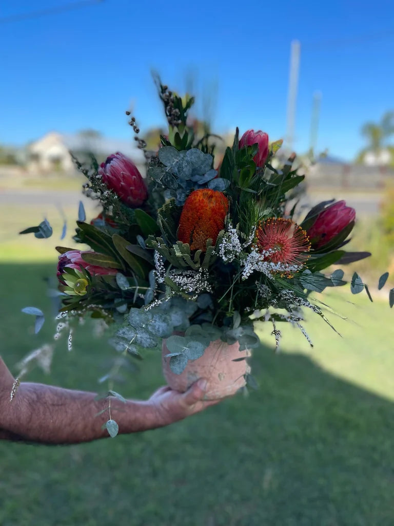 NATIVE EARTH POT BLOOMS
